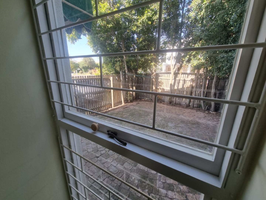 To Let 3 Bedroom Property for Rent in Flamingo Vlei Western Cape